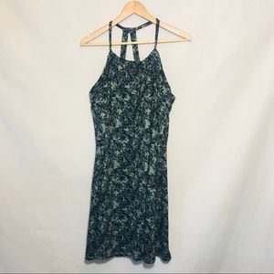 🌱 Chic fern print dress